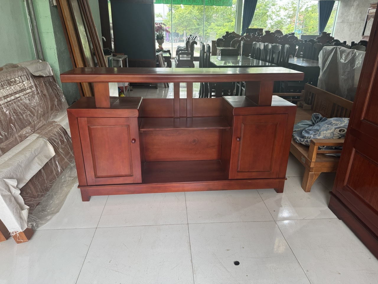 Kệ tủ để tivi gỗ nhóm 3 Gỗ dầu  Mã hiệu: CS9: 16.95