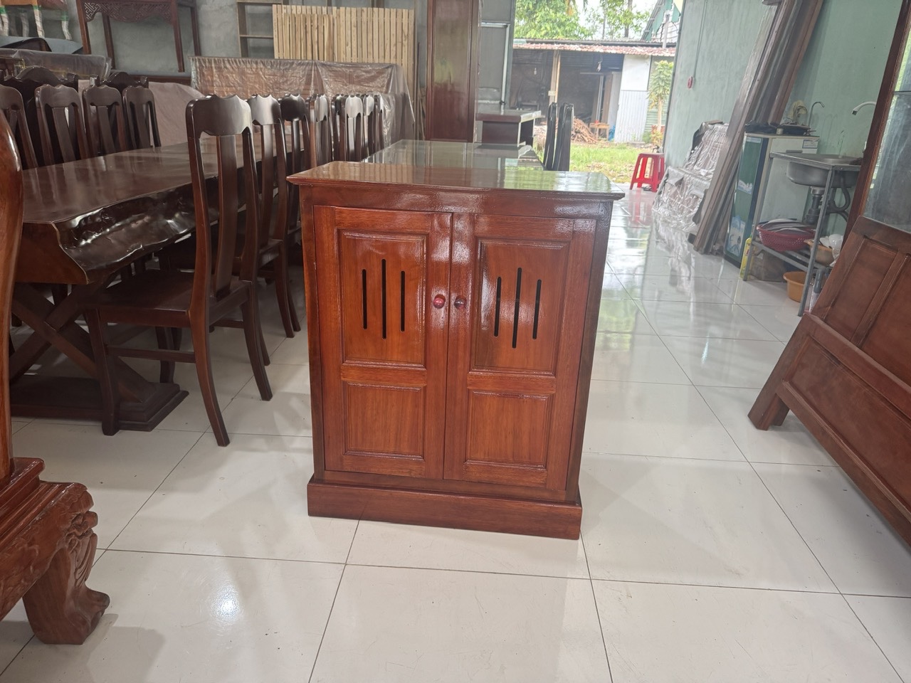 Tủ đựng dày, dép